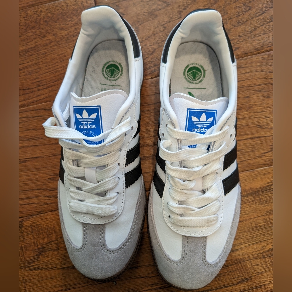White Adidas Samba Sneakers Size 7.5 (W)